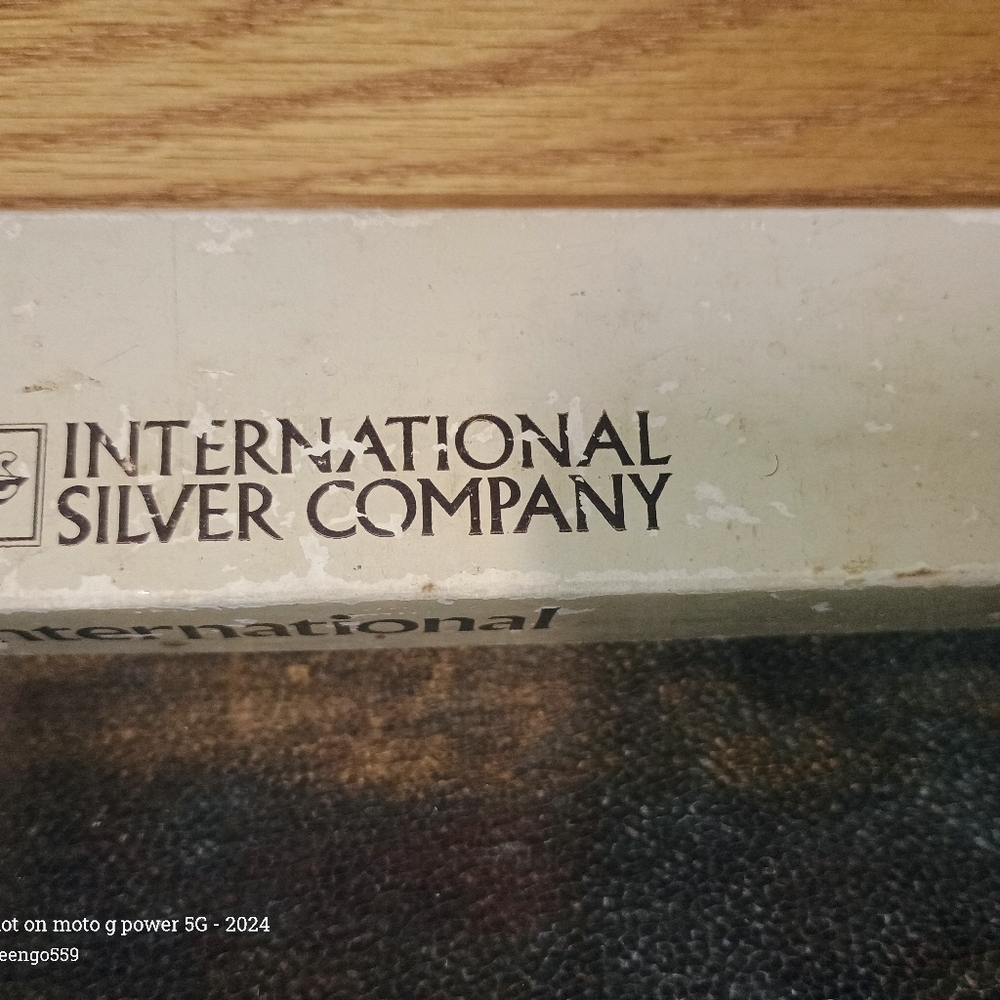 International silver company tongs